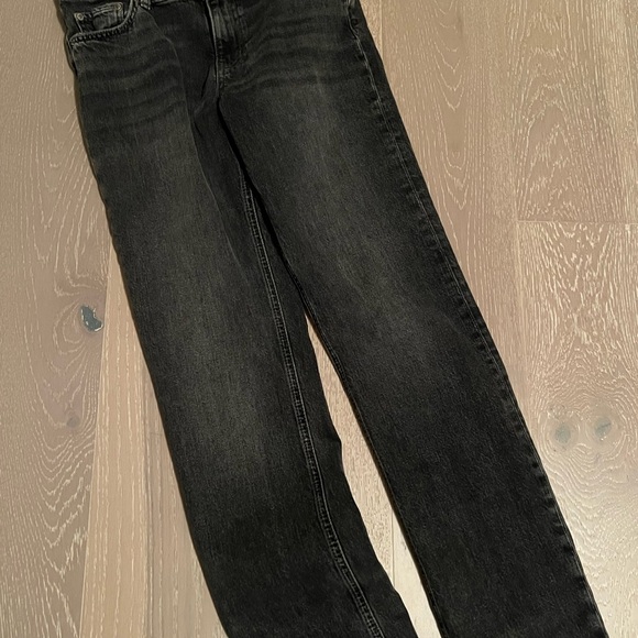 Zara Denim - Women’s Zara Straight Leg Black Jean